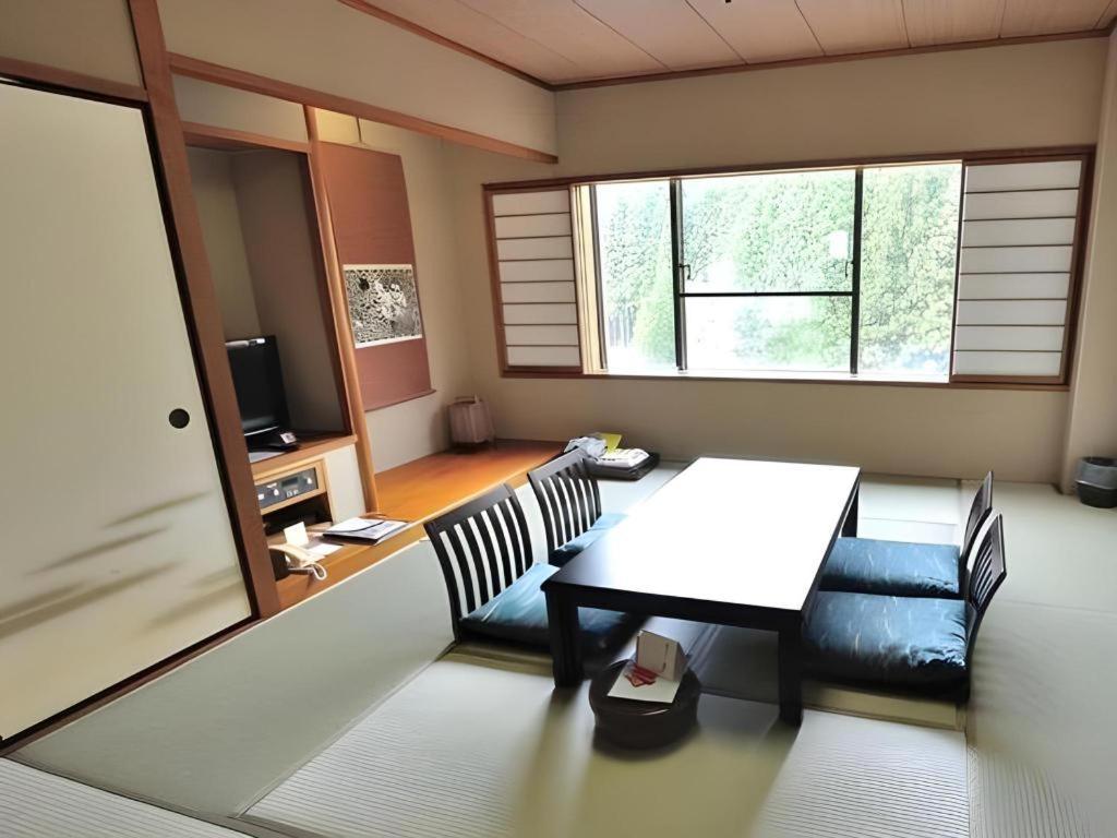 Tateyama Kokusai Hotel Toyama Exterior photo