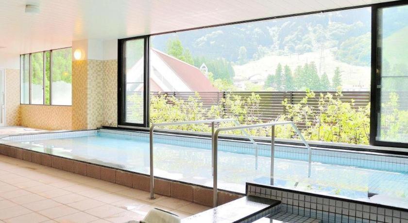 Tateyama Kokusai Hotel Toyama Exterior photo